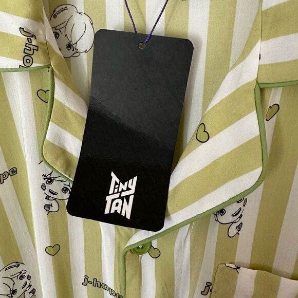 BTS TIYP TinyTAN J-Hope Peekaboo Striped V PAJAMA OFFICIAL MD RARE - Picture 6 of 16